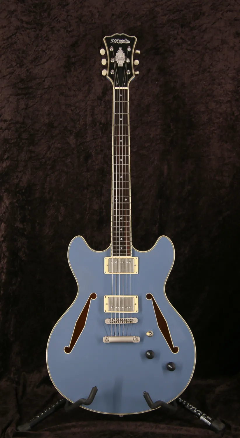 - DAngelico Excel DC Tour Elektromos gitár