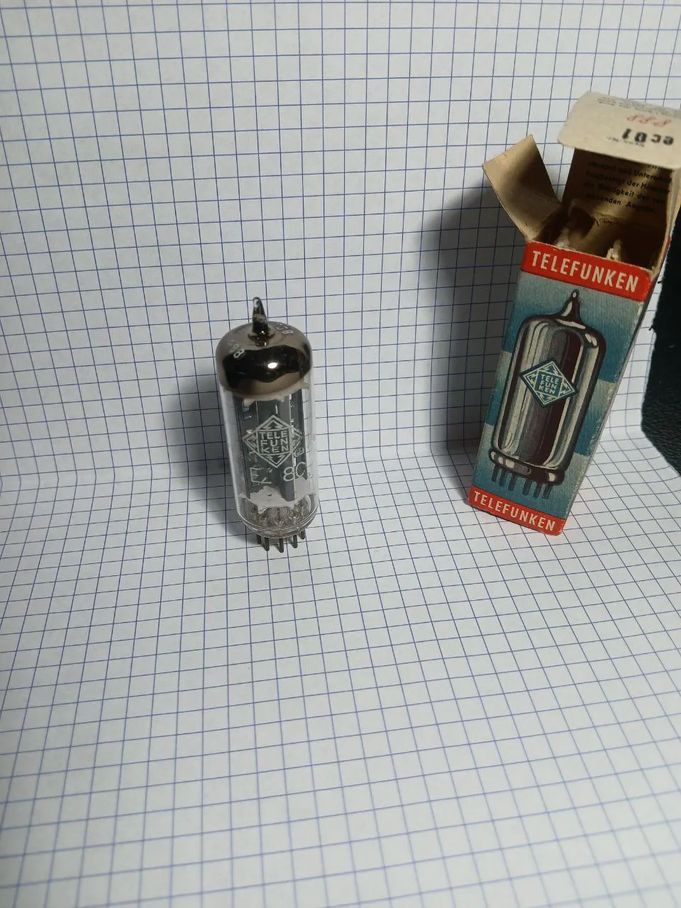 - Ez81, ez80, az1, az4, 6x4. Elektroncső