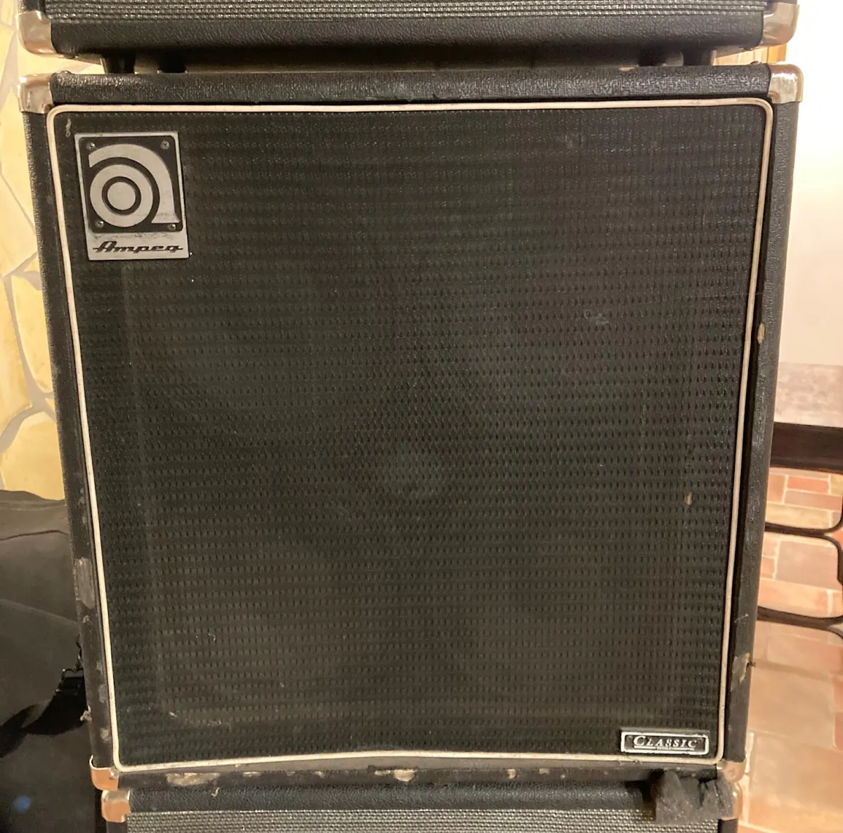 Ampeg SVT-410 HE Basszus láda