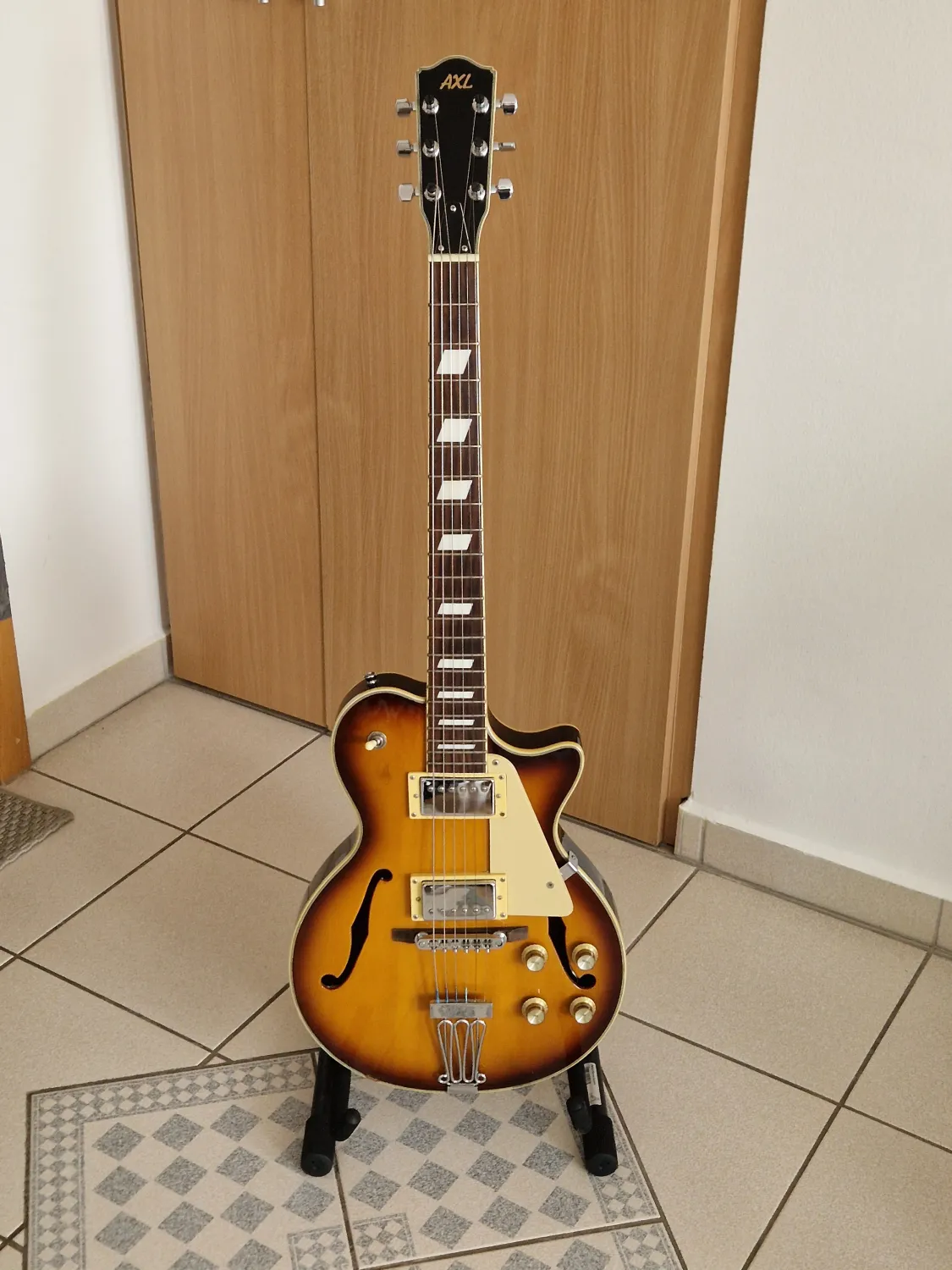 AXL Kistestű üreges jazz Elektromos gitár