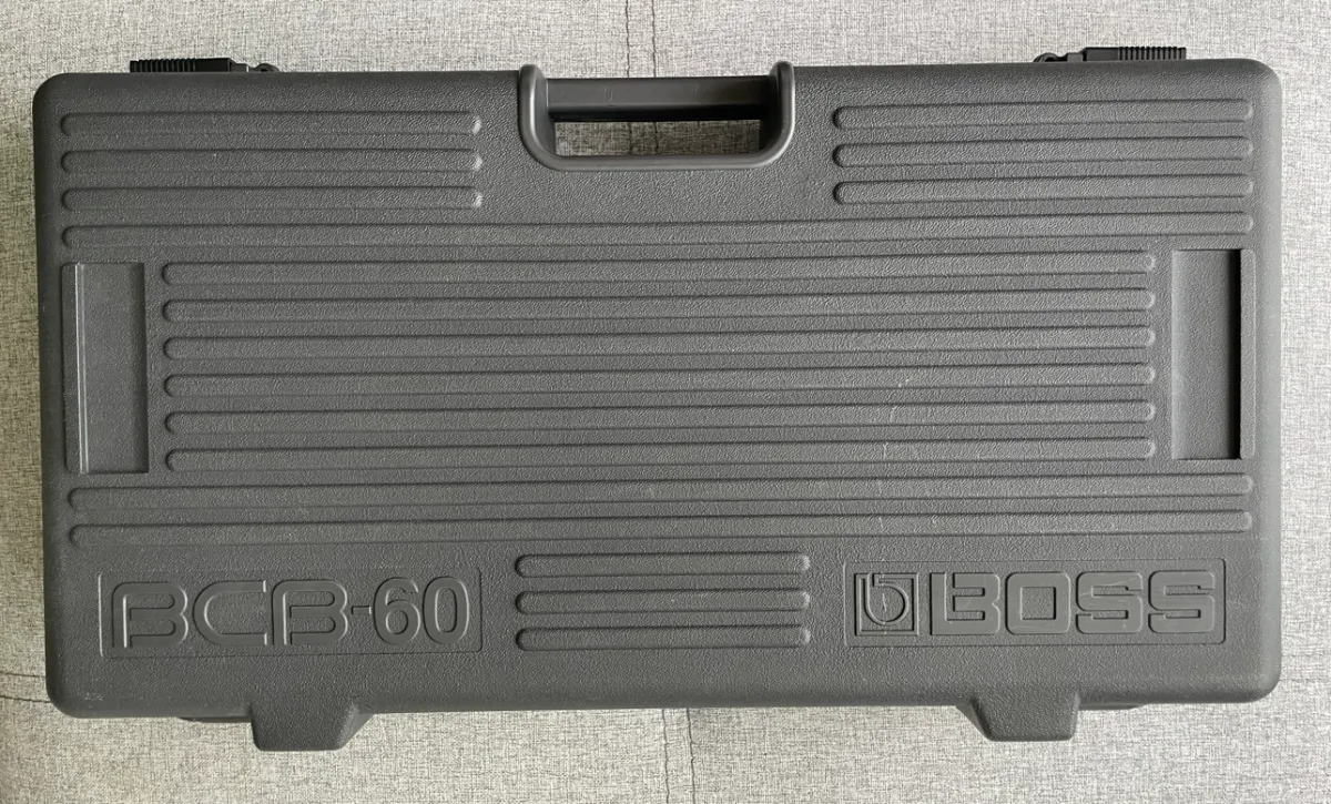 BOSS BCB60 Caja de pedalera