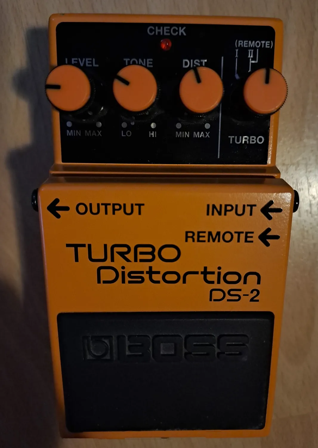 BOSS DS-2 Effekt pedál