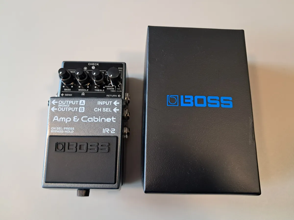BOSS IR-2 Amp & Cabinet Pedal de efecto