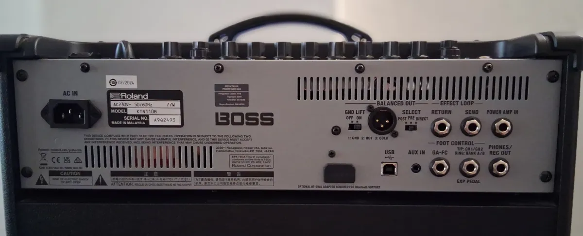 BOSS Katana 110b Basszusgitár kombó