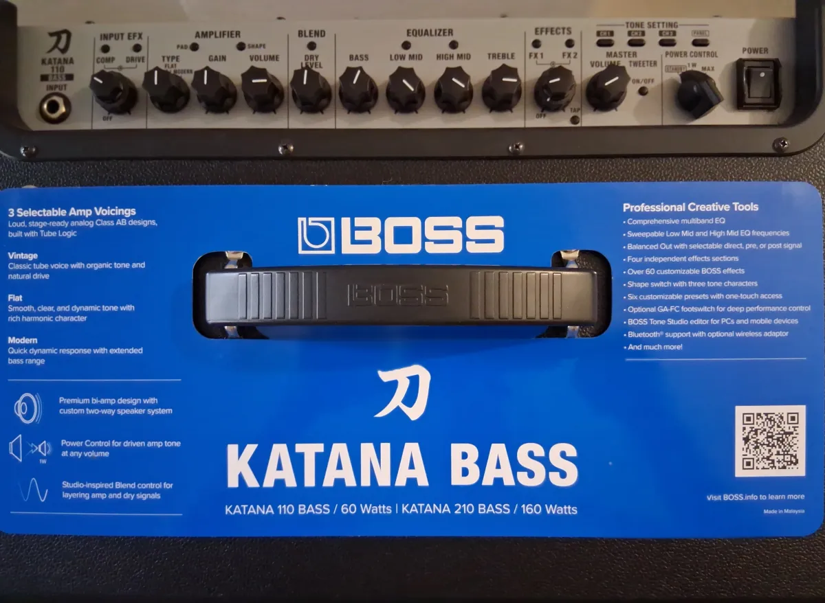 BOSS Katana 110b Basszusgitár kombó