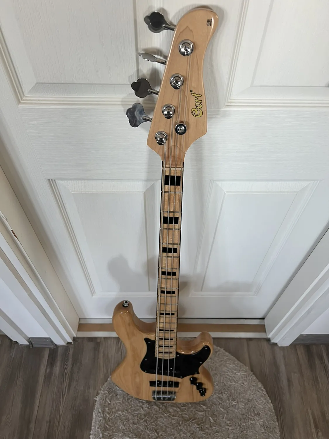 Cort Gb 54 jj Ash Bass guitar