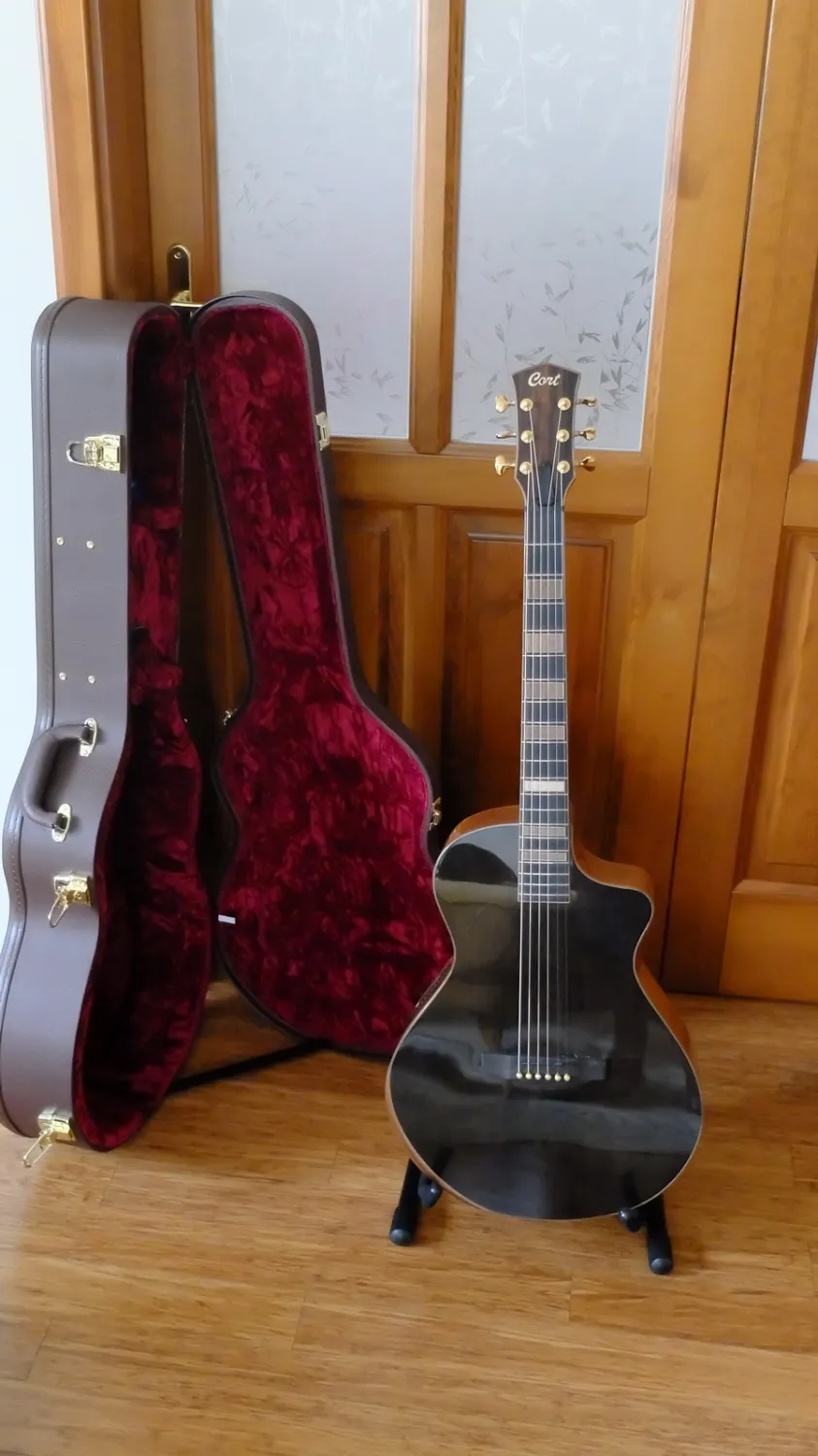 Cort Modern Black Masterpiece Elektroakusztikus gitár