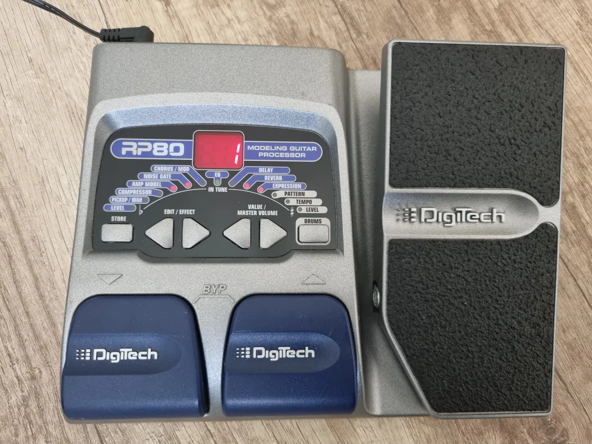 Digitech RP80 Gitarový modelingový procesor