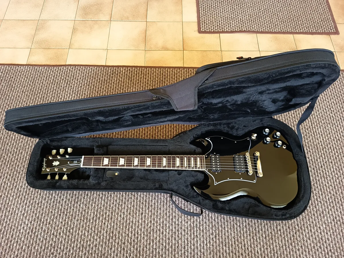 Epiphone SG Standard Ebony Elektrická gitara