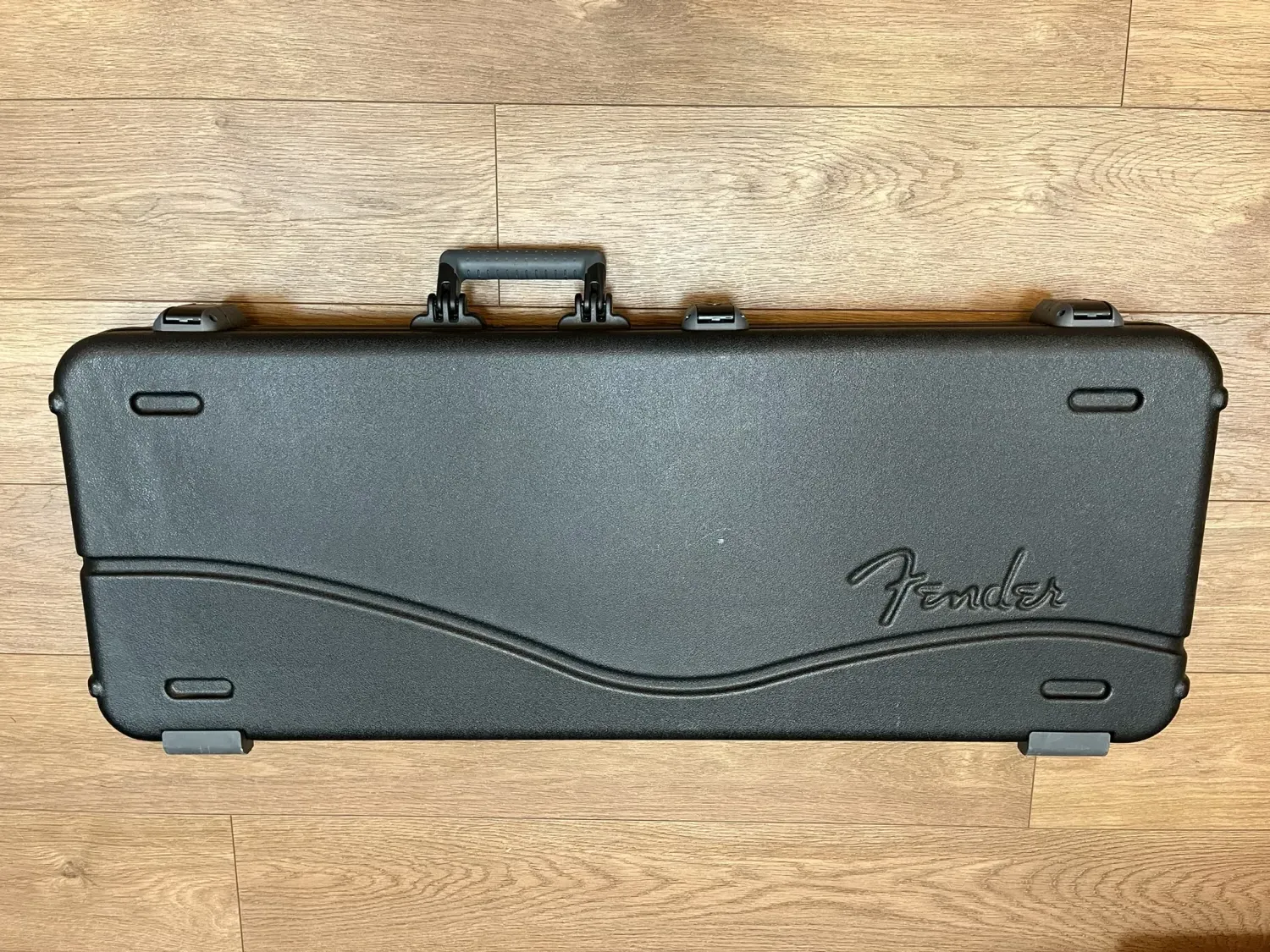 Fender Deluxe Molded StratTele Case Keménytok