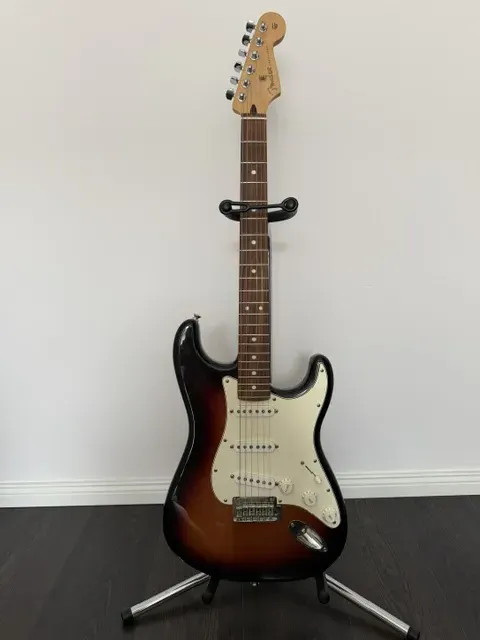 Fender Player Strat PF 3TS E-Gitarre