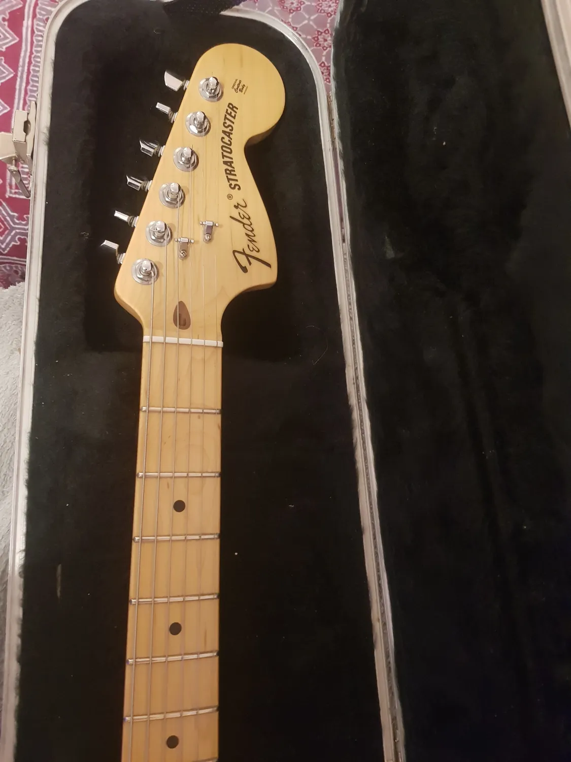 Fender Strató Elektromos gitár
