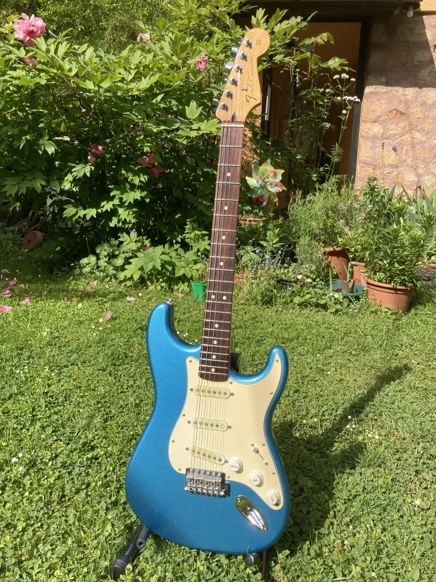 Fender Stratocaster Elektromos gitár