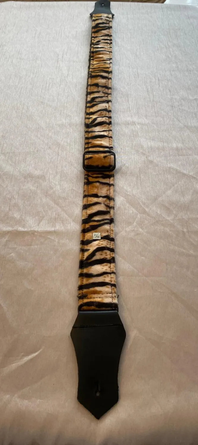 Get`m Get`m Tiger Print 2 Guitar and Bass Strap Guitar strap