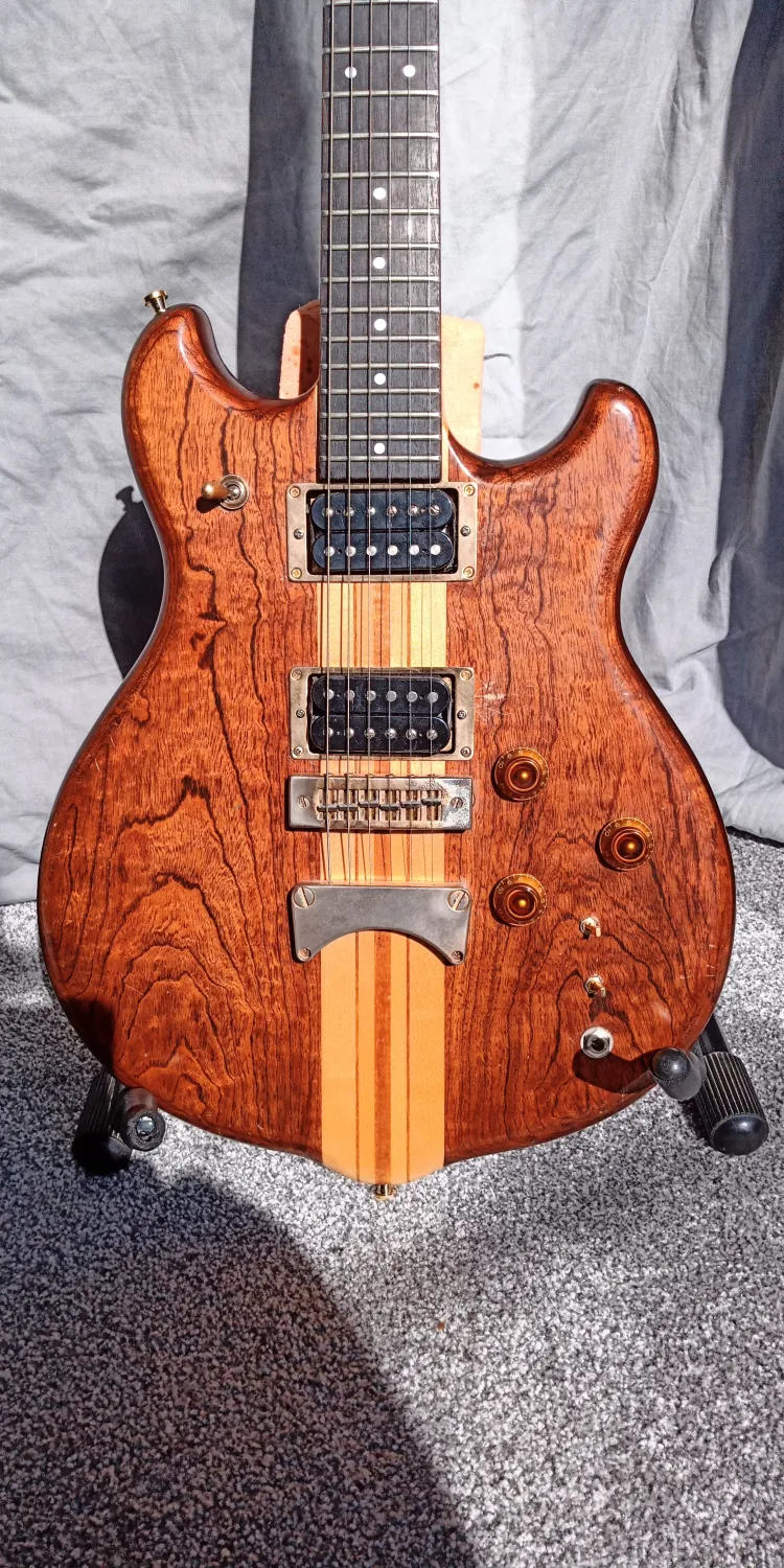 Kasuga Scorpion SC1200 Elektromos gitár