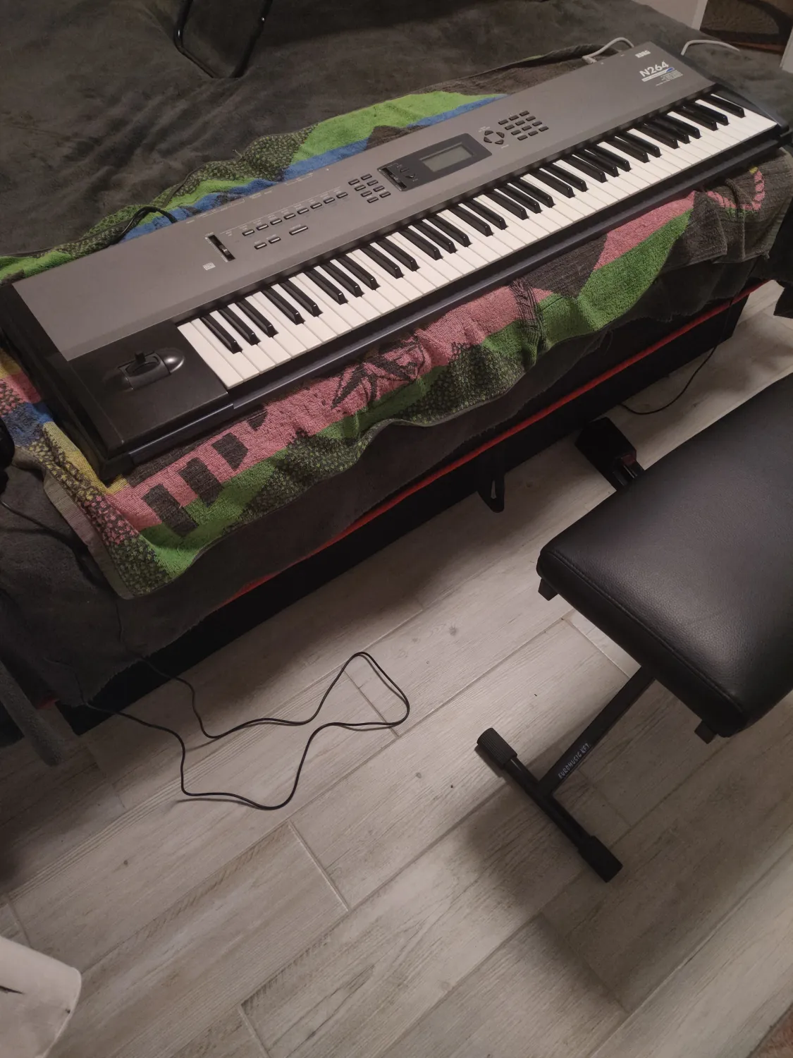 Korg N264 Synthesizer
