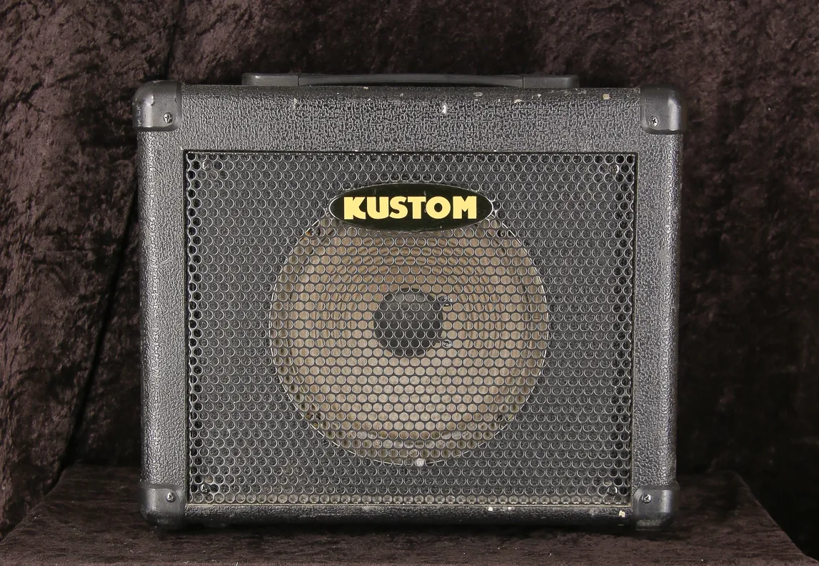 Kustom KBA16 Bass guitar combo amp