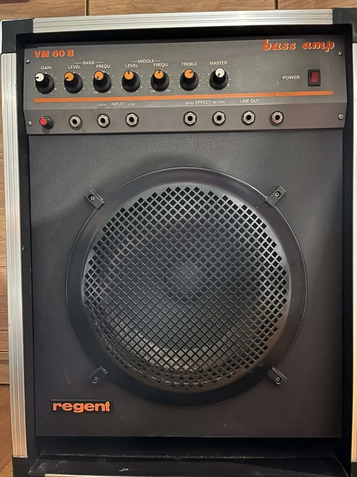 Regent VM 60 B Basszuskombó