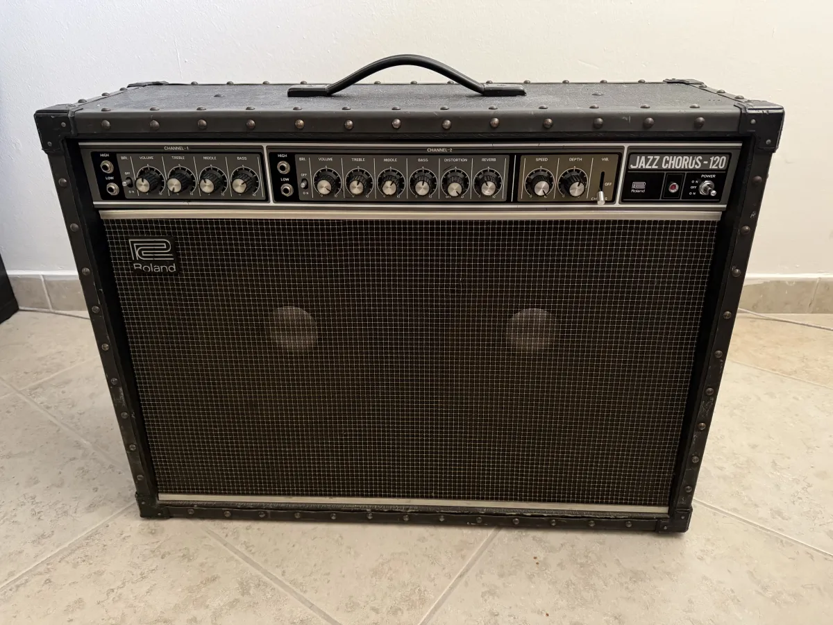 Roland JC-120 Gitárkombó