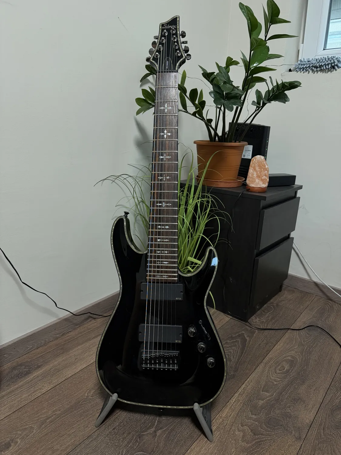 Schecter Hellraiser C8 Electric guitar 8 strings