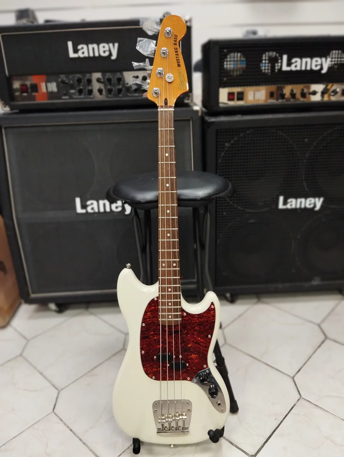 Squier Classic Vibe 60s Mustang Bass Basszusgitár
