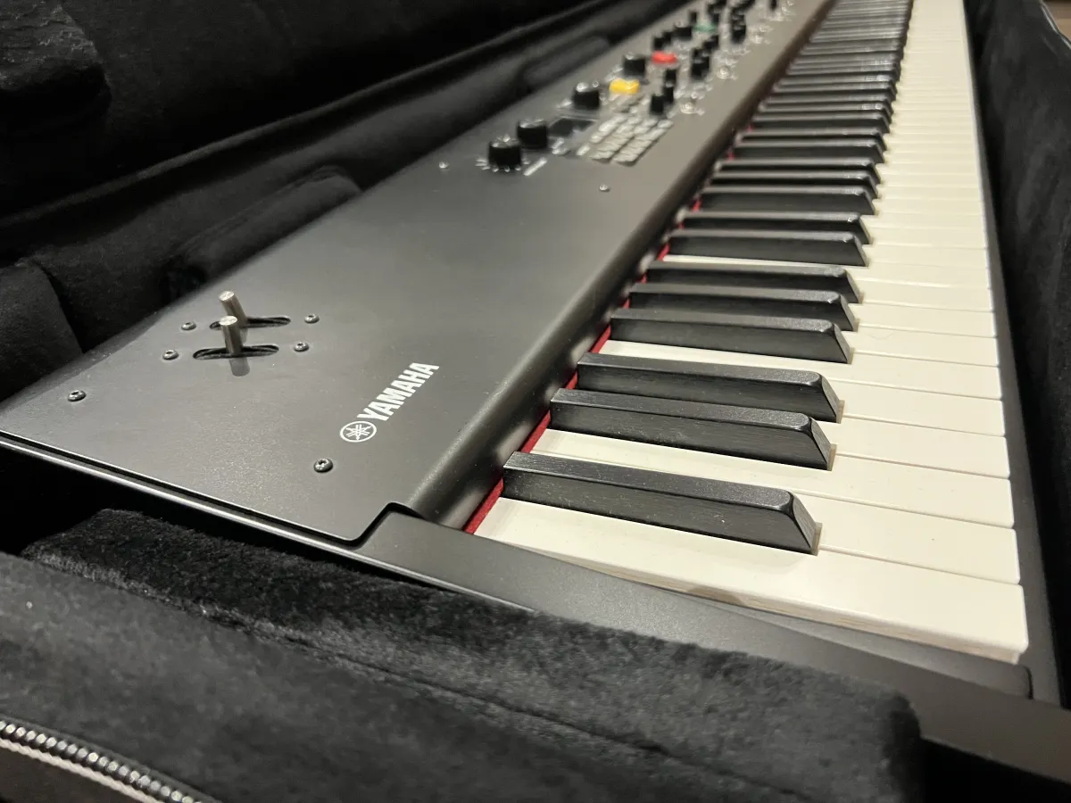 YAMAHA CP88 Digitális zongora