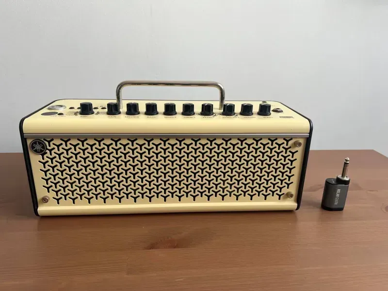 YAMAHA THR10IIW + Line6 G10TII Transmitter Modellező gitárerősítő
