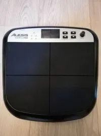 Alesis SamplePad +  Multipad Clamp Dob pad - ZsBalage [Tegnapelőtt, 20:47]