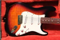Fender Stratocaster 50th Anniversary Elektromos gitár - Andrisss [Ma, 10:01]