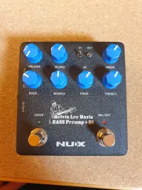 Nux Melvin Lee Davis bass preamp