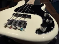 Squier Affinity Precision Bass PJ OLW Basgitara - Gy Tamás [Today, 1:34 pm]