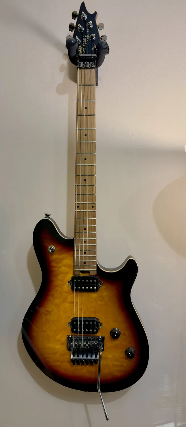 EVH Wolfgang WG Standard QM 3-Color Sunburst Elektromos gitár