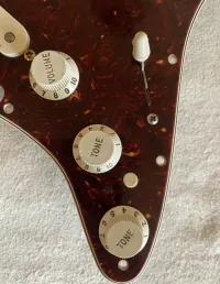 Fender Vintage Noiseless SSS hanszedő szett Hangszedő szett - tengely gábor [Ma, 10:26]