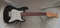Harley Benton ST-Junior BK Mini Elektromos gitár - Komáromi Zoltán [Ma, 11:39]