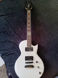 Jackson JS22 AH SC Monarkh Snow White Elektromos gitár - EDWARD SEKMAR [Ma, 18:34]