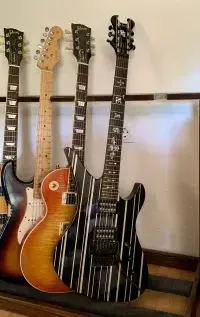 Schecter Synyster Custom Elektromos gitár - Dubniczki Vince [Ma, 13:16]