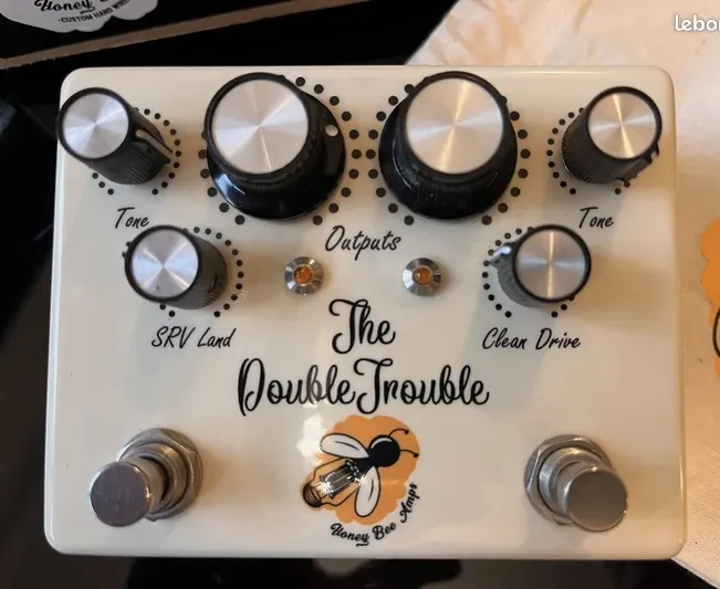 Honey Bee Amps Double trouble Effekt pedál