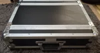 Accu-Case 2U magas beépített tálcával Rack doboz