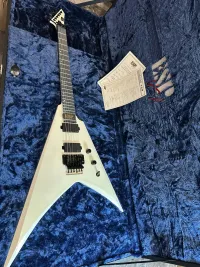 ESP V-II FR PEARL WHITE Elektromos gitár - Tácsi [Ma, 10:48]