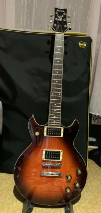 Ibanez Artist AR250 2000-es évjáratú Koreai model, mahagoni test és nyak, rózsafa fogólap, új gotoh satus kulcsok új pick-up váltó kapcsoló, új potméterek amik push-pull kapcsolós, így felezhetőek a hangszedők, [...]