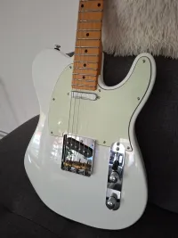 Sire Larry Carlton T7 New Gen White