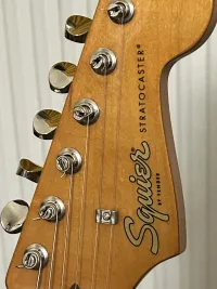 Squier Fender  Stratocaster Classic Vibe 60s