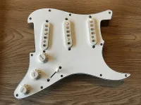 Squier Alnico Stratocaster