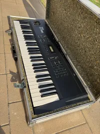 YAMAHA Sy-55 + Flight case Szintetizátor - Eddie [Ma, 06:55]