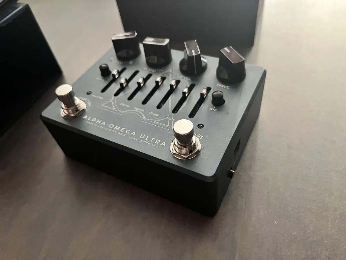 Darkglass Alpha Omega Ultra v2 Basszus pedál