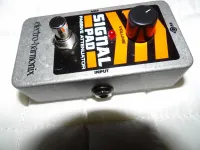Electro-Harmonix Signal Pad Attenuator Effekt pedál - Zenemánia [Ma, 19:17]