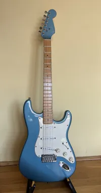 Fender Stratocaster Standard 1996 USA Elektrická gitara - Dreampost [Today, 2:30 pm]