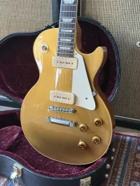 Eladó egy kivételes állapotú, 1998-as Gibson Les Paul 1956 Goldtop Reissue, a Gibson Custom Shop egyik legjobb korszakából.A hangszer a legendás `56-os Les Paul újrakiadása, klasszikus Goldtop kivitelben, P-90 hangszedőkkel, [...]