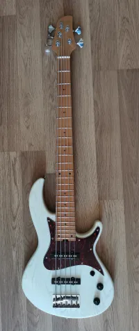 Harley Benton JJ-55OP Basszusgitár 5 húros