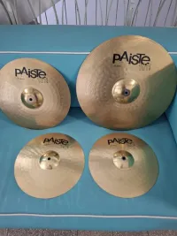 Belépőkategóriás, de jó minőségű Paiste 101 készlet eladó az új ár feléért.Átvehető Bp. IX. kerületében a Soundshine próbatermeknél, vagy előreutalás esetén GLS is mehet.Bármilyen kérdés esetén, bátran írj üzenetet! [...]